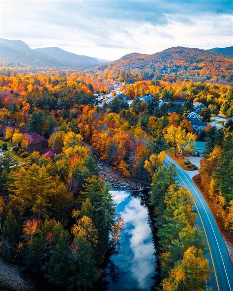 Exploring the Quaint Towns and Villages of New Hampshire's Magic Momemts